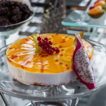 Ξενοδοχείο Lord - Airport 4*