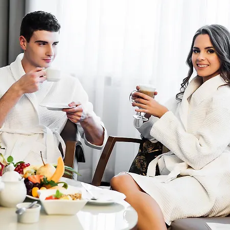 Lord - Airport Βαρσοβία