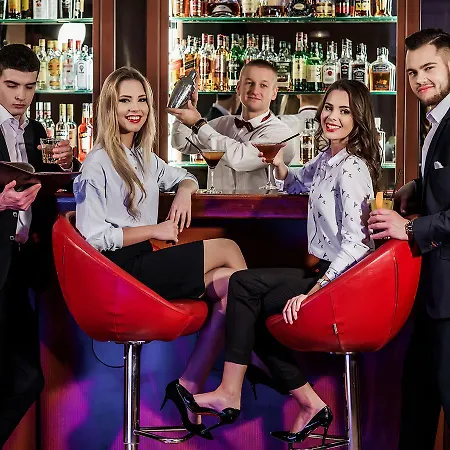 Lord - Airport Ξενοδοχείο 4*