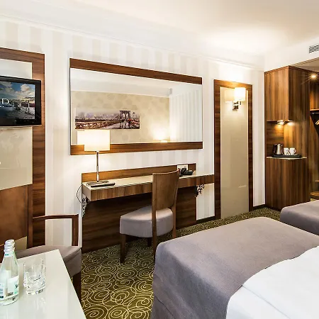 Lord - Airport Βαρσοβία