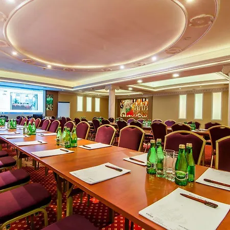 Lord - Airport 4* Warszawa