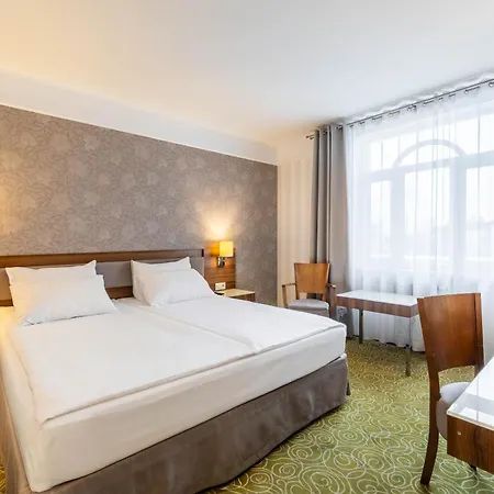 Lord - Airport Hotel