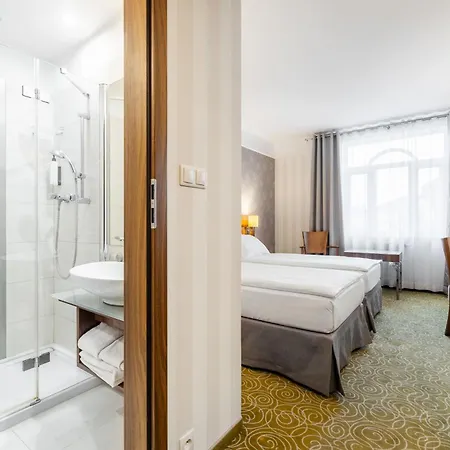 Lord - Airport Otel
