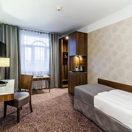Lord - Airport Hotel
