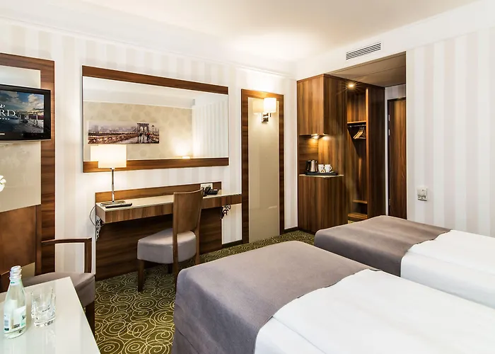 Hotel Lord - Airport Varsovia