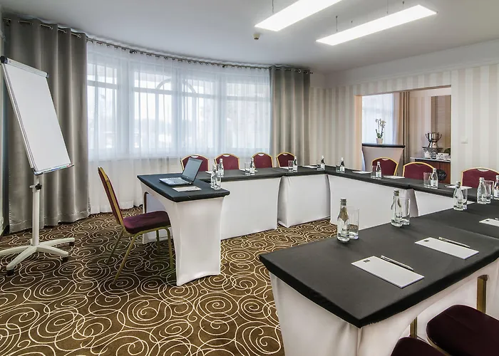 Hotel Lord - Airport Varsovia