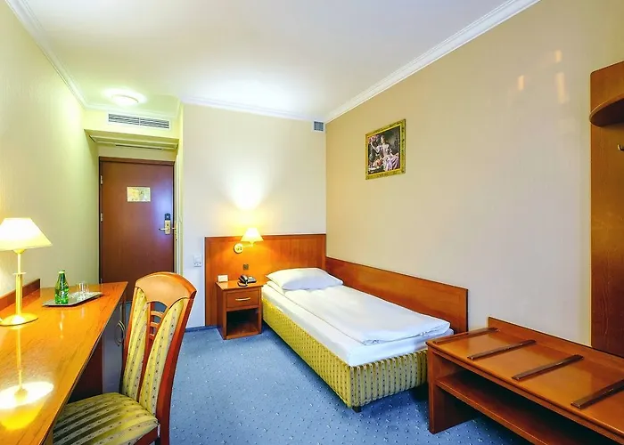 Lord - Airport Hotel