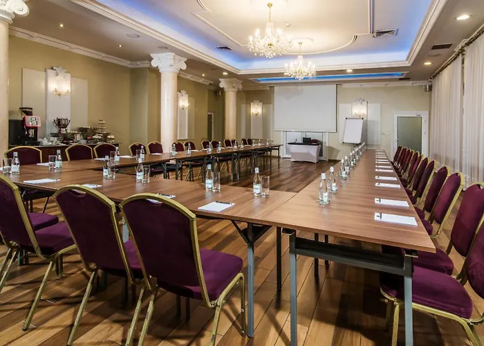 Hotell Lord - Airport 4*