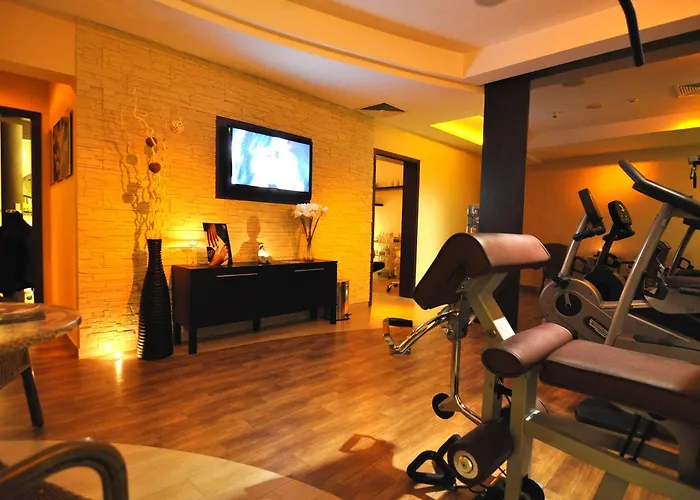 Hotell Lord - Airport 4*