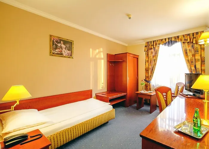 Hotell Lord - Airport